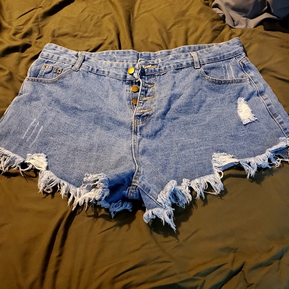 High rise denim shorts 2xl fits like 14/16 - Picture 1 of 2